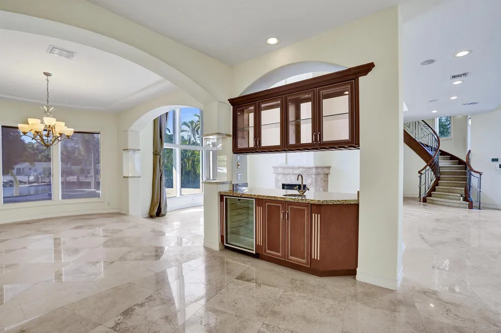 2330 NE 31st Court Lighthouse Point, FL 33064