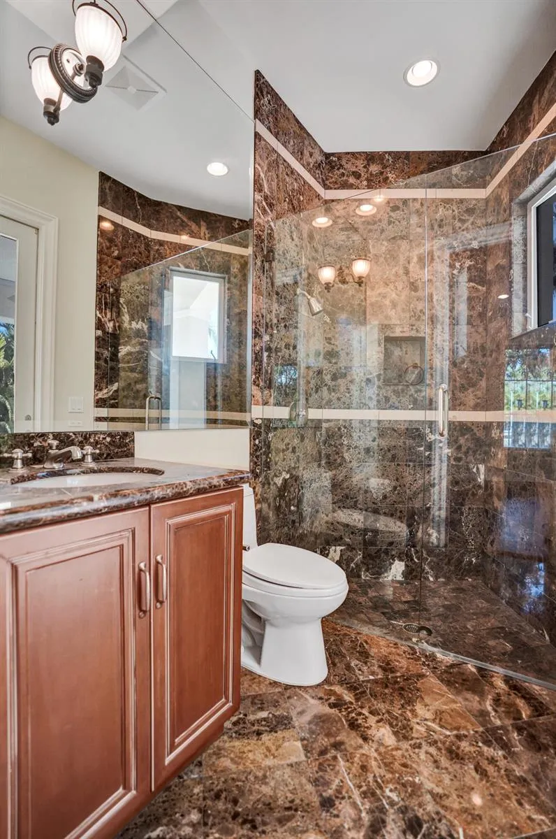 2330 NE 31st Court Lighthouse Point, FL 33064