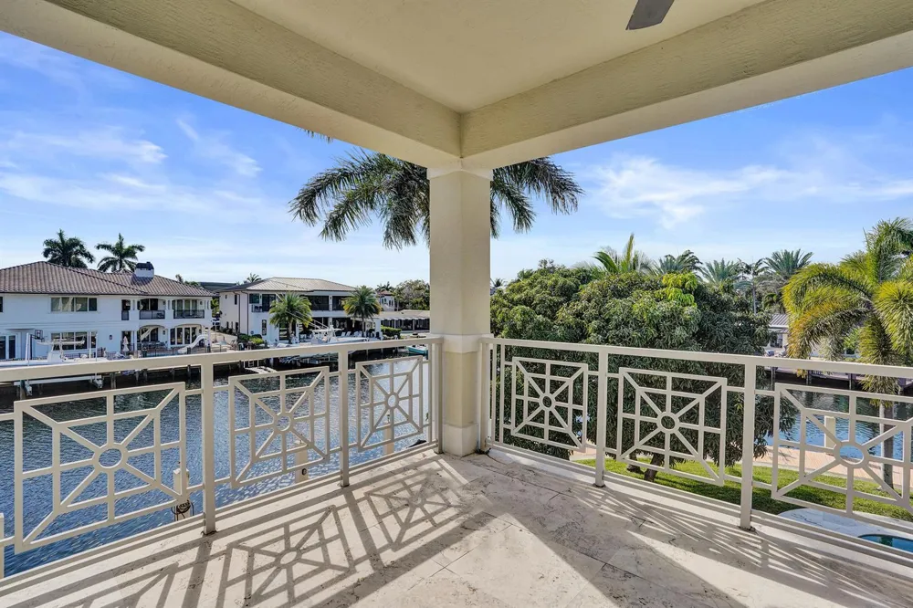 2330 NE 31st Court Lighthouse Point, FL 33064