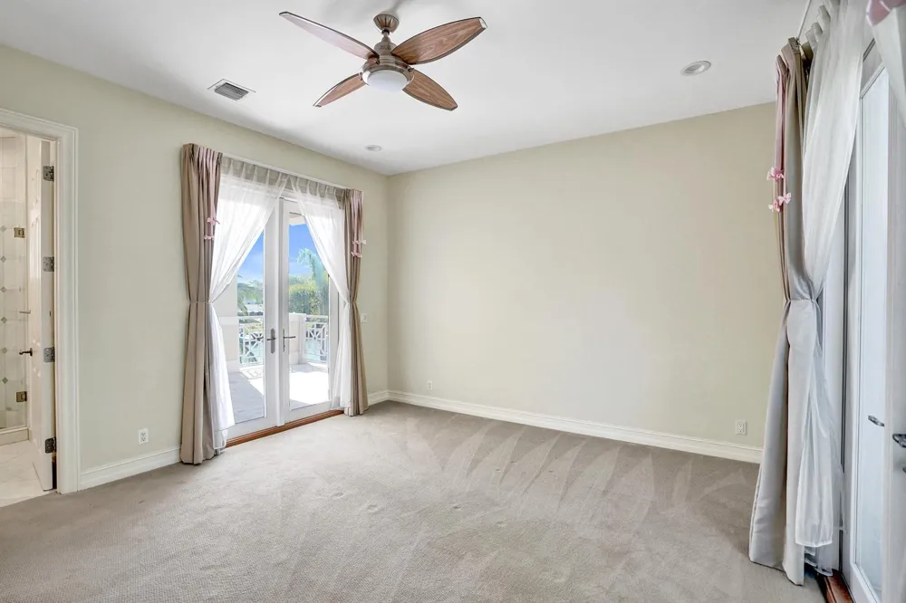 2330 NE 31st Court Lighthouse Point, FL 33064