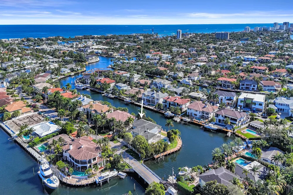 2330 NE 31st Court Lighthouse Point, FL 33064
