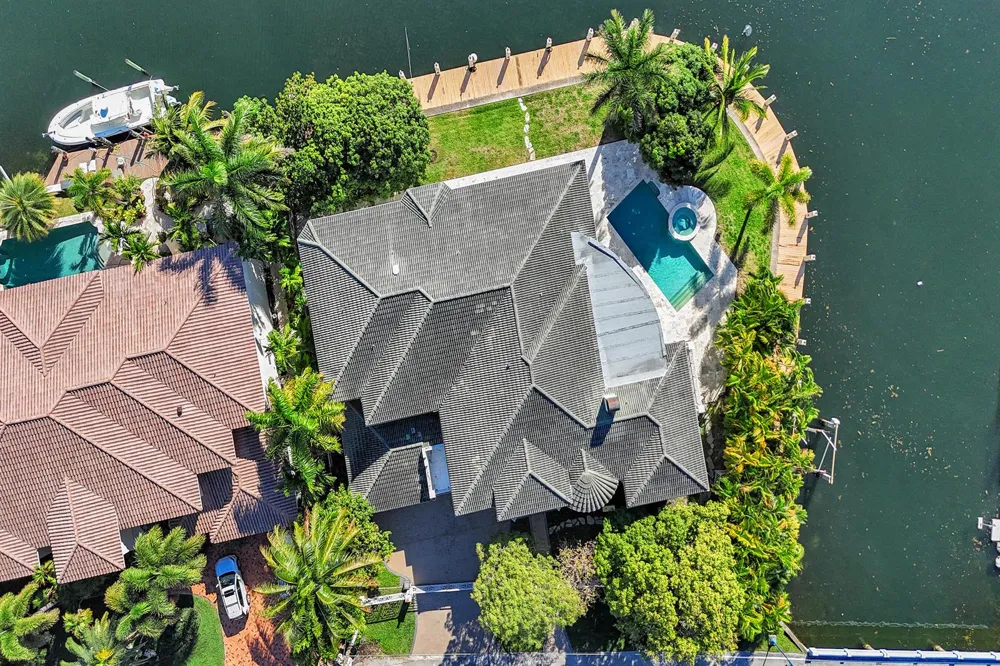 2330 NE 31st Court Lighthouse Point, FL 33064