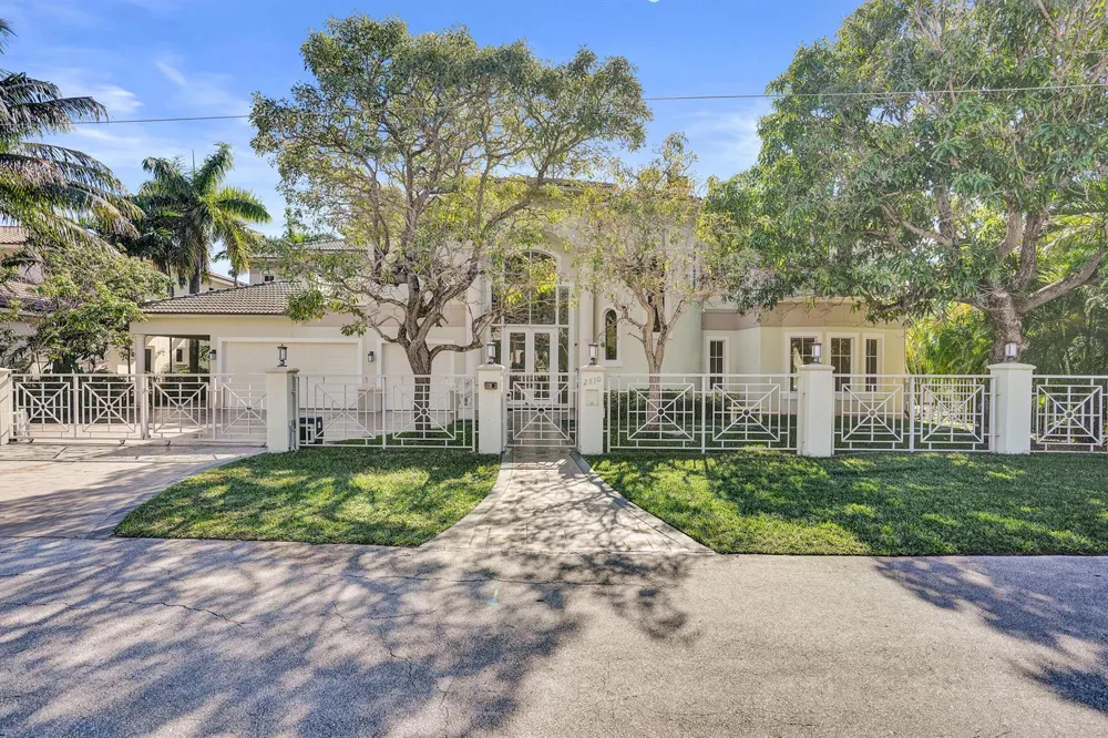 2330 NE 31st Court Lighthouse Point, FL 33064