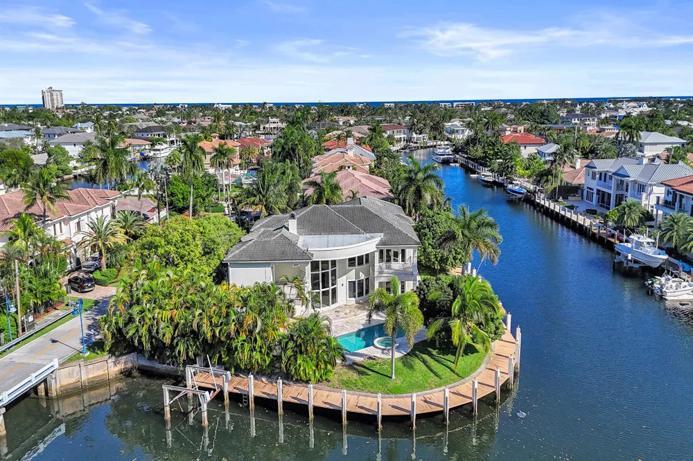 2330 NE 31st Court Lighthouse Point, FL 33064