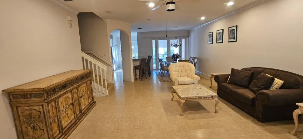 179 Las Brisas Circle Hypoluxo, FL 33462