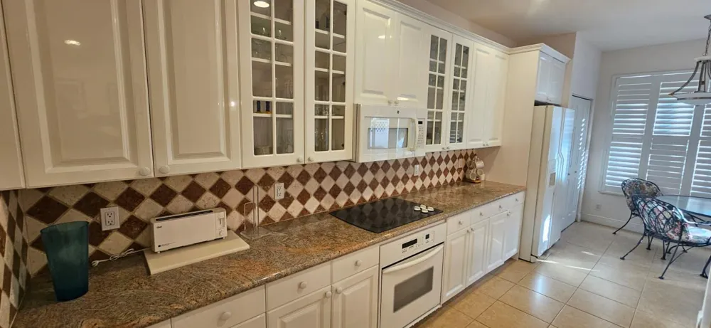 179 Las Brisas Circle Hypoluxo, FL 33462