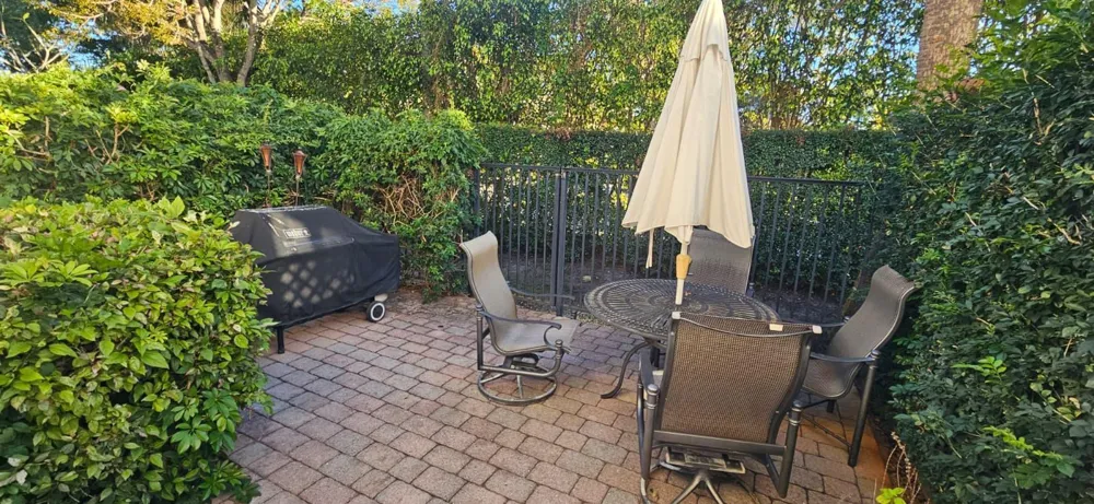 179 Las Brisas Circle Hypoluxo, FL 33462