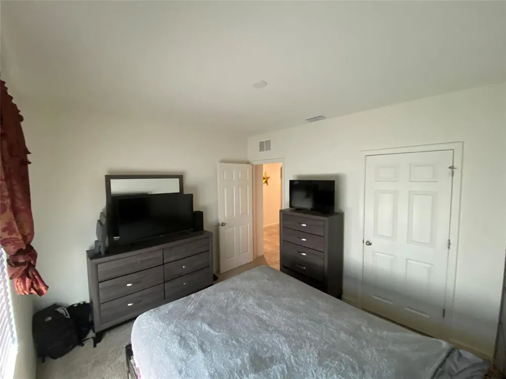 5604 Amusement Avenue Fort Pierce, FL 34947