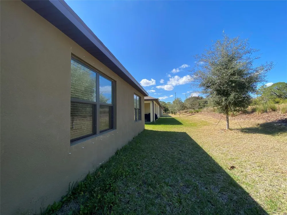 5604 Amusement Avenue Fort Pierce, FL 34947