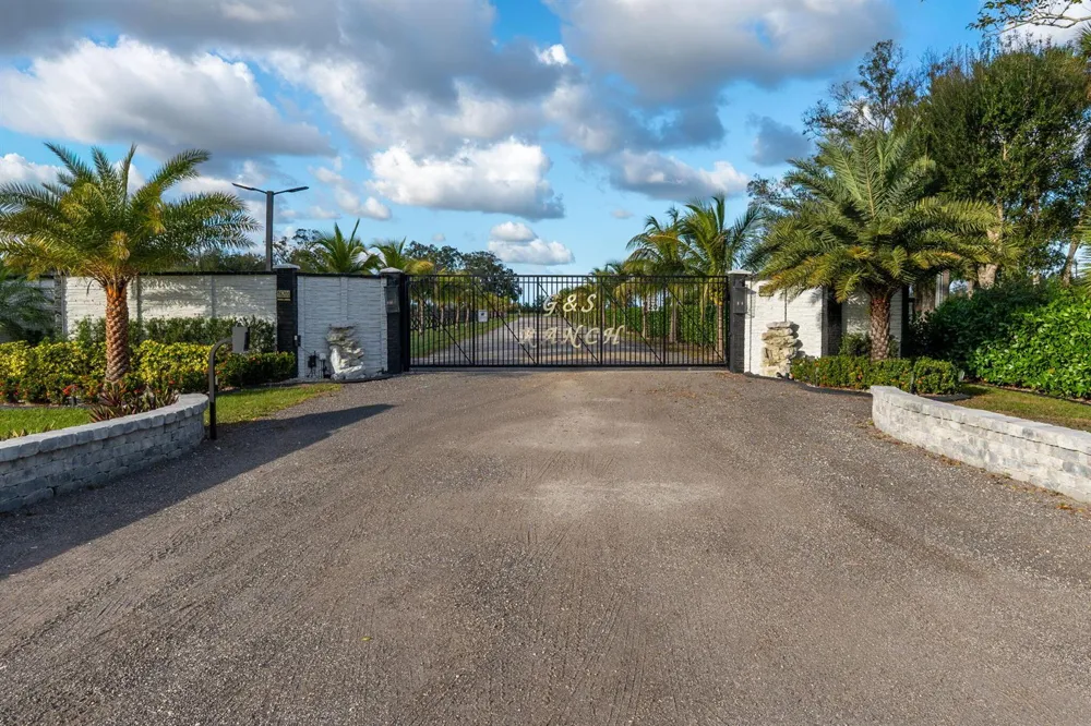 16200 Orange Avenue Fort Pierce, FL 34945