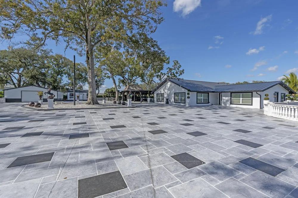 16200 Orange Avenue Fort Pierce, FL 34945