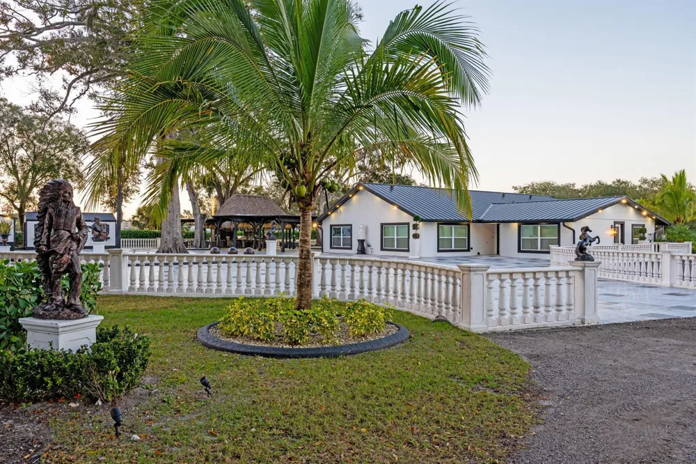 16200 Orange Avenue Fort Pierce, FL 34945