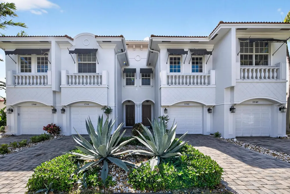 1942 NE 32nd Street Lighthouse Point, FL 33064