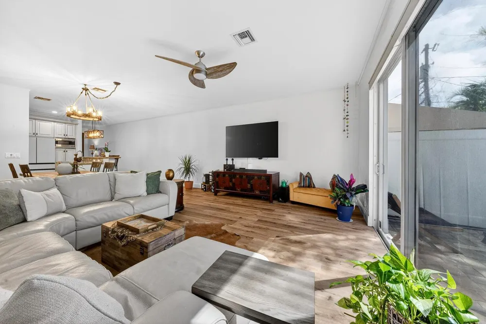 1942 NE 32nd Street Lighthouse Point, FL 33064