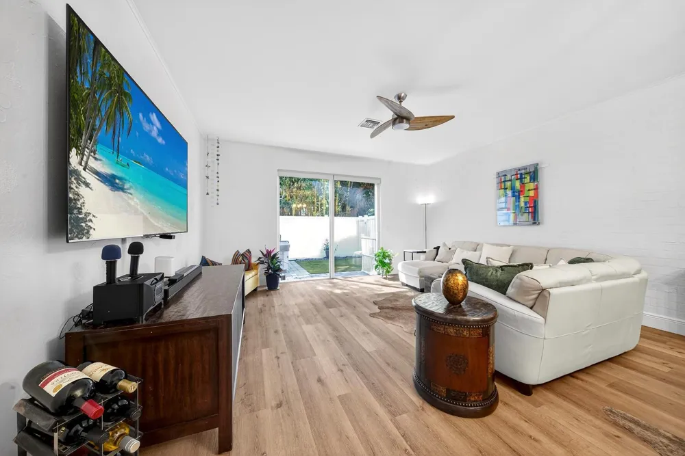 1942 NE 32nd Street Lighthouse Point, FL 33064