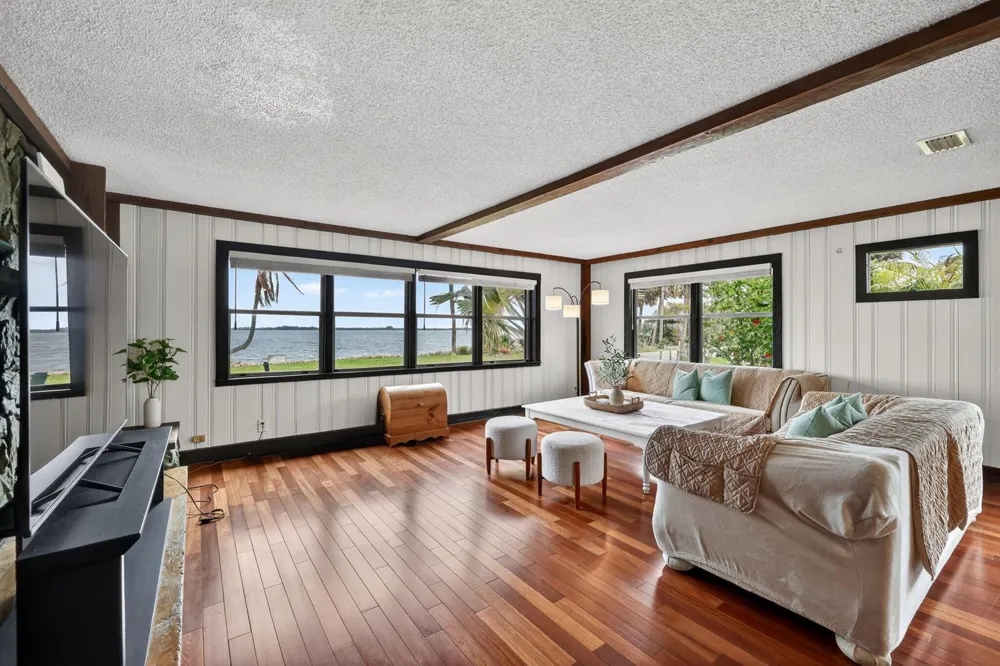 4490 NE Indian River Drive Jensen Beach, FL 34957