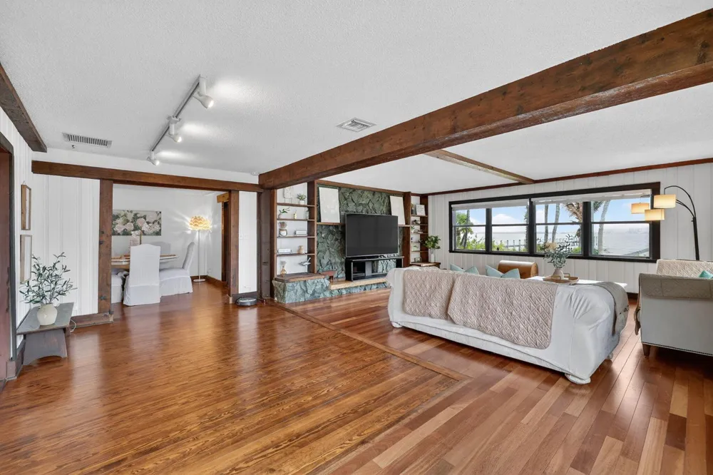 4490 NE Indian River Drive Jensen Beach, FL 34957