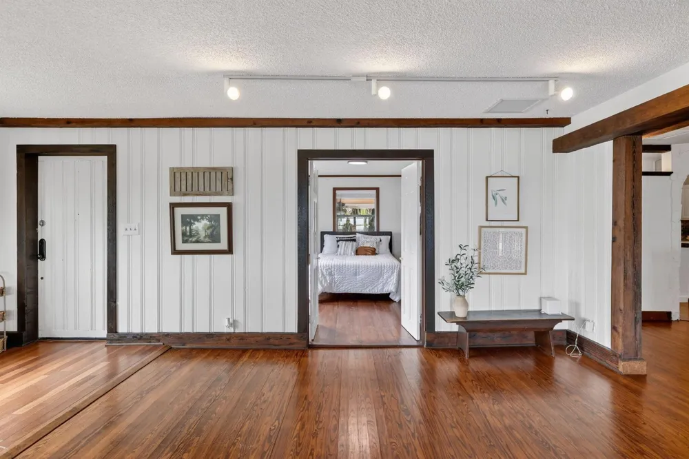 4490 NE Indian River Drive Jensen Beach, FL 34957