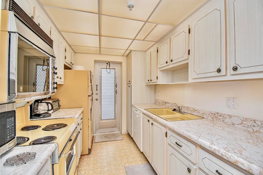 3101 S Ocean Boulevard #322 Highland Beach, FL 33487