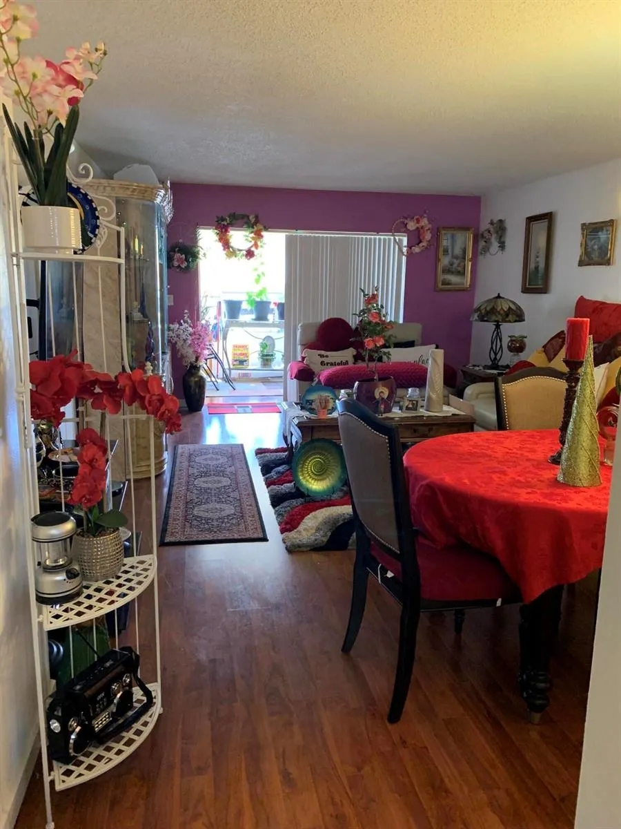 7887 Golf Cir Drive #212 Margate, FL 33063