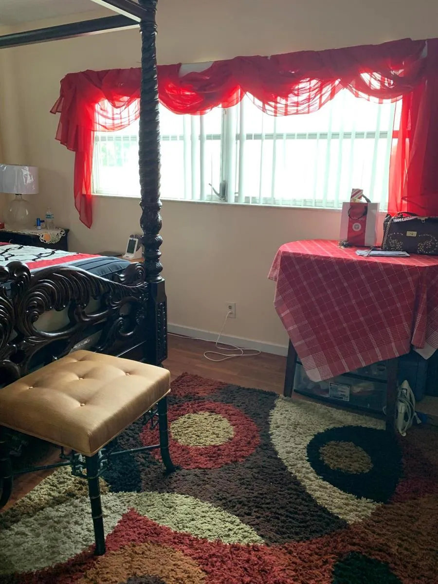 7887 Golf Cir Drive #212 Margate, FL 33063
