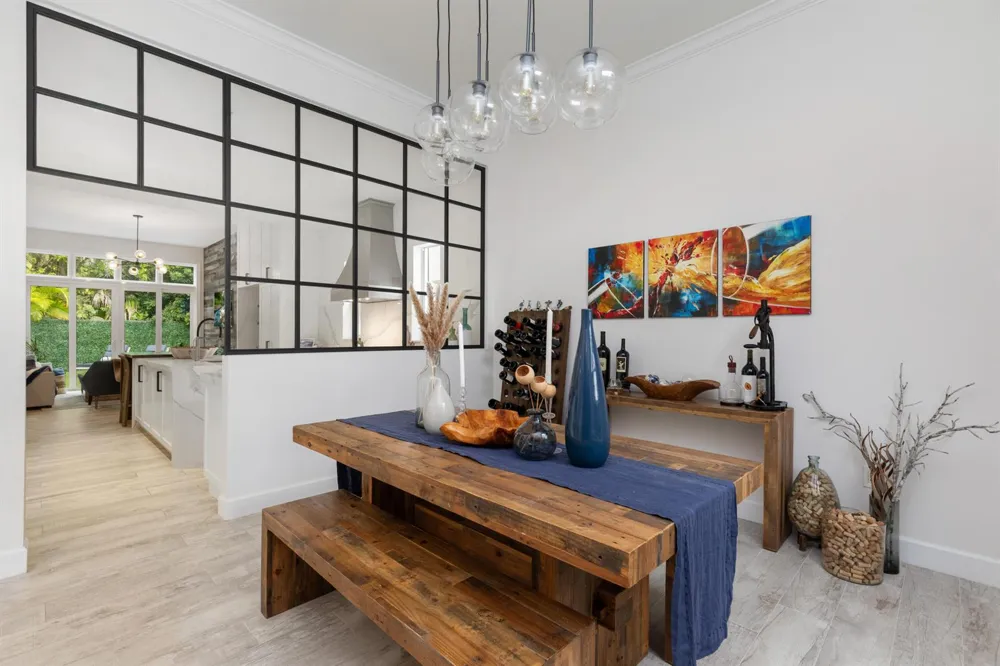 24 Grand Bay Estates Circle Key Biscayne, FL 33149
