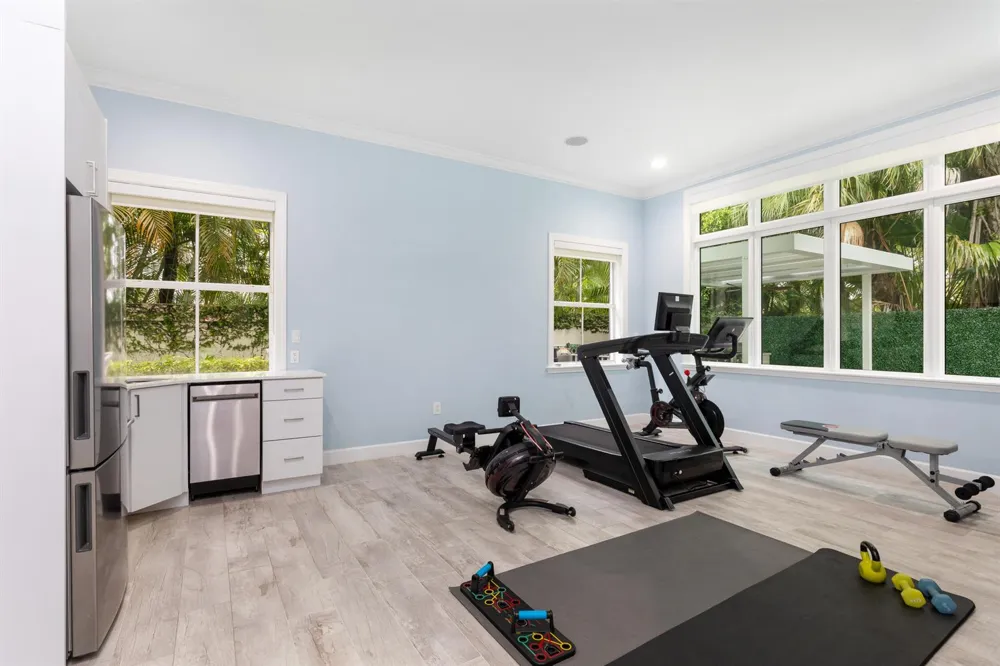 24 Grand Bay Estates Circle Key Biscayne, FL 33149