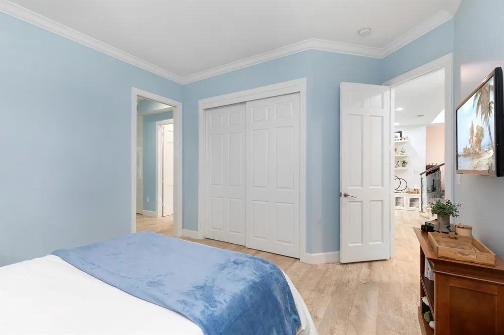 24 Grand Bay Estates Circle Key Biscayne, FL 33149