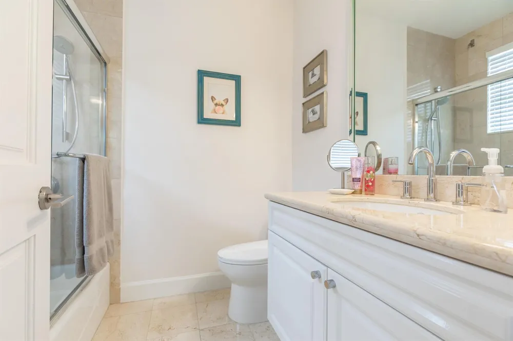 24 Grand Bay Estates Circle Key Biscayne, FL 33149