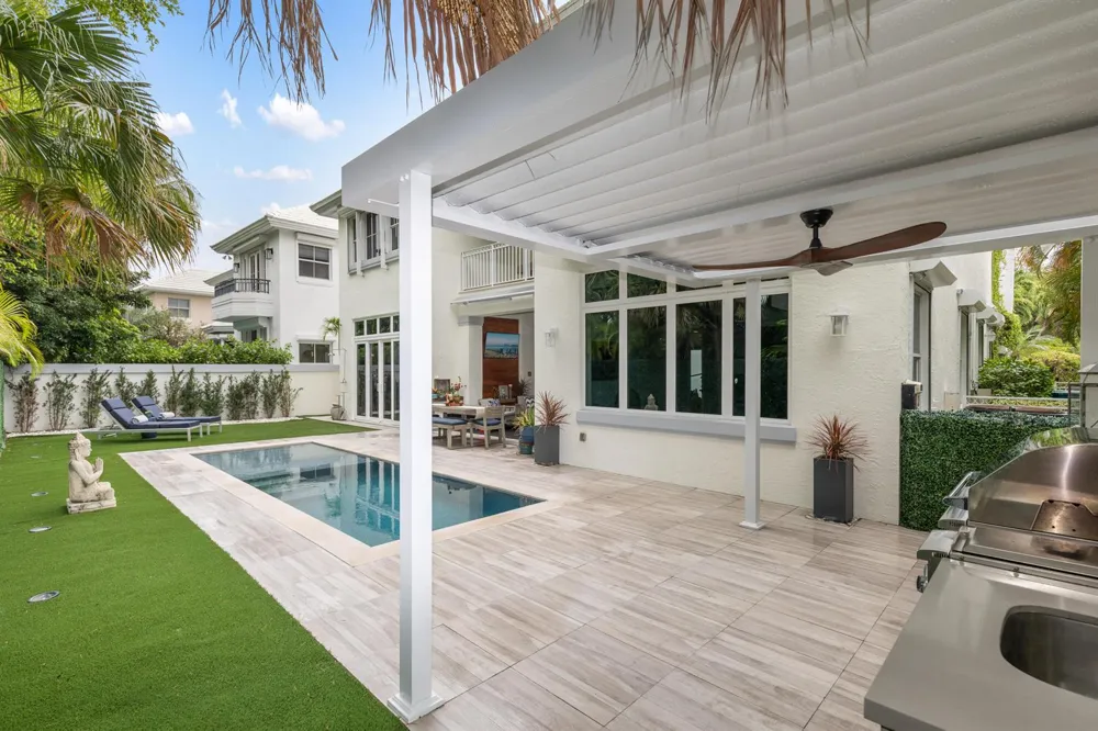 24 Grand Bay Estates Circle Key Biscayne, FL 33149