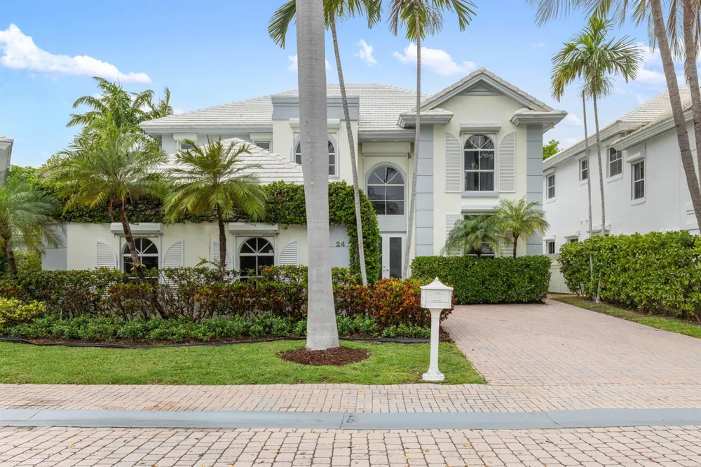24 Grand Bay Estates Circle Key Biscayne, FL 33149