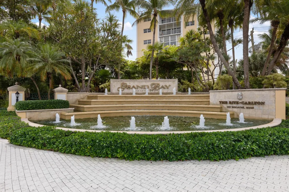 24 Grand Bay Estates Circle Key Biscayne, FL 33149
