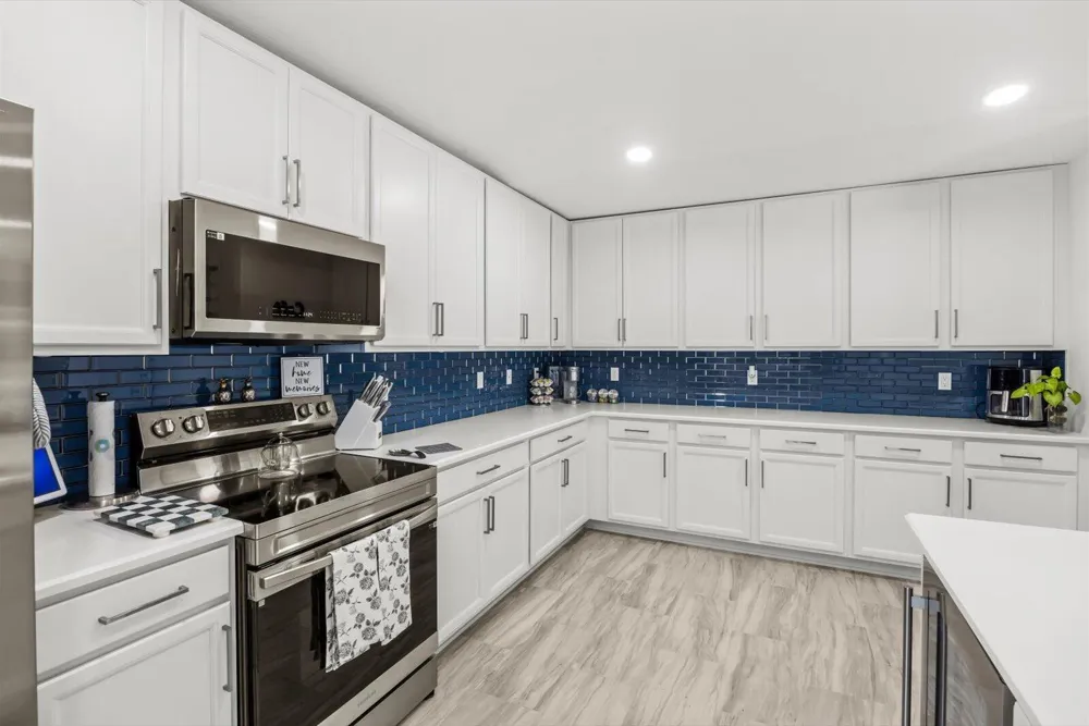 8607 SW 7th Lane Okeechobee, FL 34974