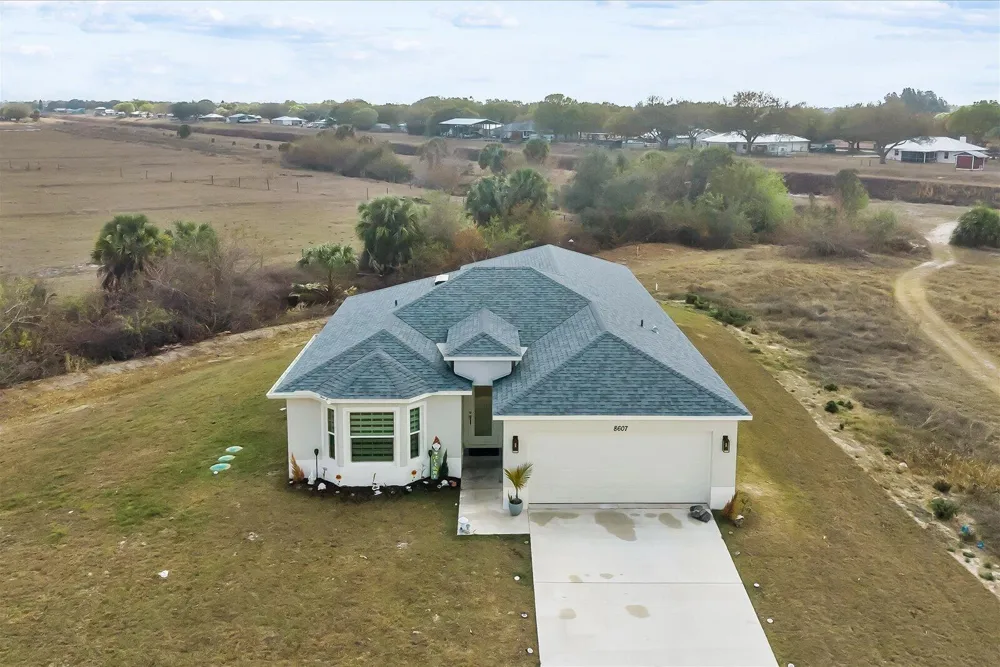 8607 SW 7th Lane Okeechobee, FL 34974