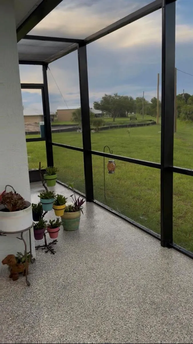 8607 SW 7th Lane Okeechobee, FL 34974