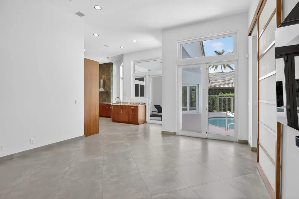 2647 Miller Court Weston, FL 33332