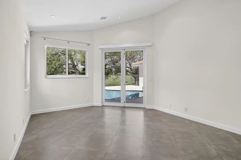2647 Miller Court Weston, FL 33332