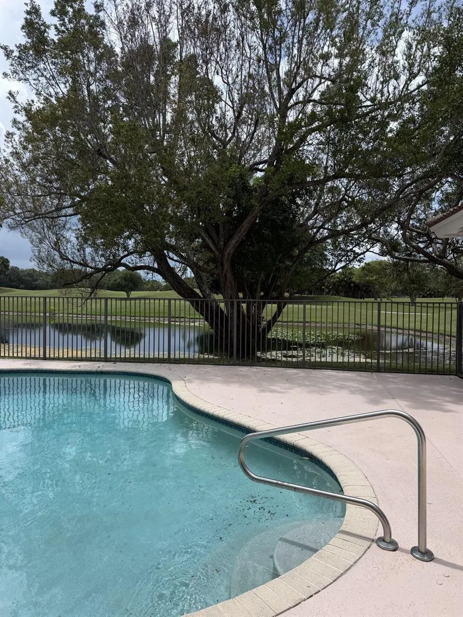 2647 Miller Court Weston, FL 33332