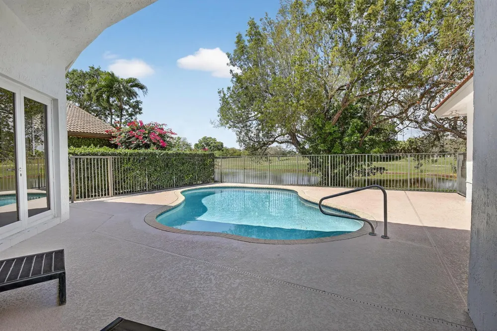 2647 Miller Court Weston, FL 33332