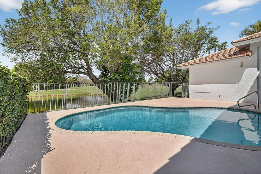 2647 Miller Court Weston, FL 33332