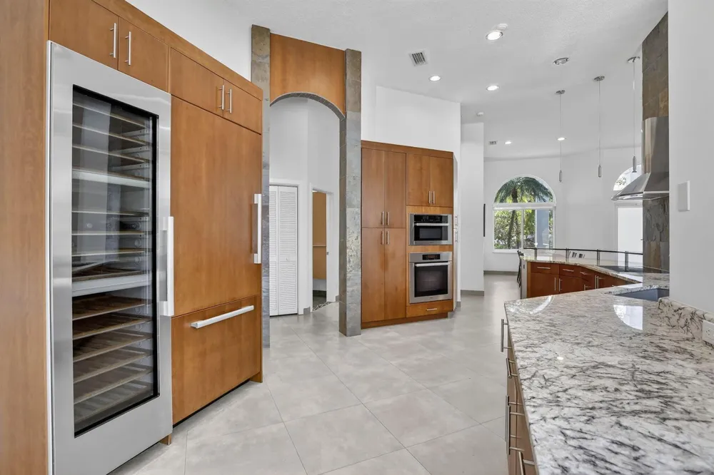 2647 Miller Court Weston, FL 33332