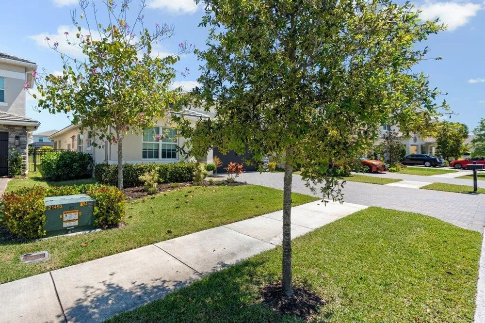 1362 Harvester Crossing Loxahatchee, FL 33470