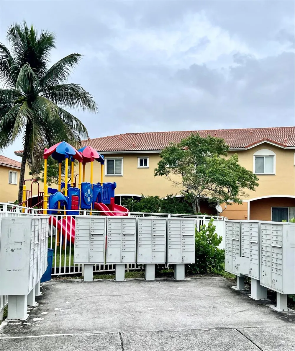 521 Princess Drive #521 Margate, FL 33068