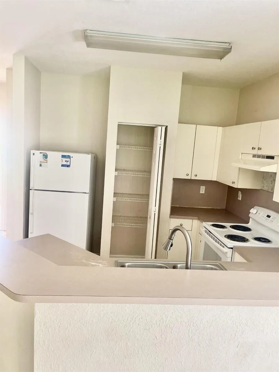 521 Princess Drive #521 Margate, FL 33068