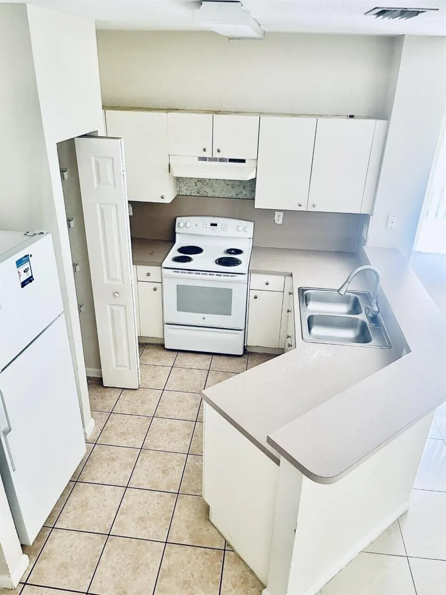 521 Princess Drive #521 Margate, FL 33068