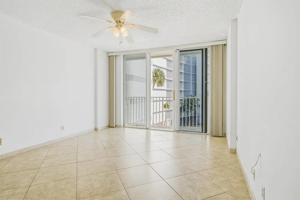 3580 S Ocean Boulevard #4c South Palm Beach, FL 33480