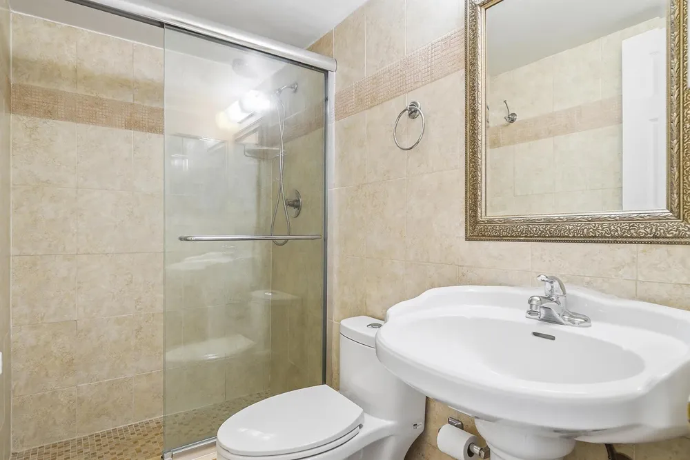 3580 S Ocean Boulevard #4c South Palm Beach, FL 33480
