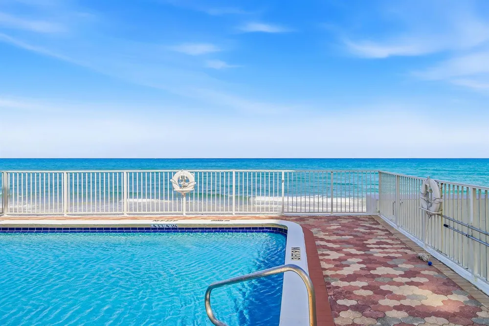 3580 S Ocean Boulevard #4c South Palm Beach, FL 33480