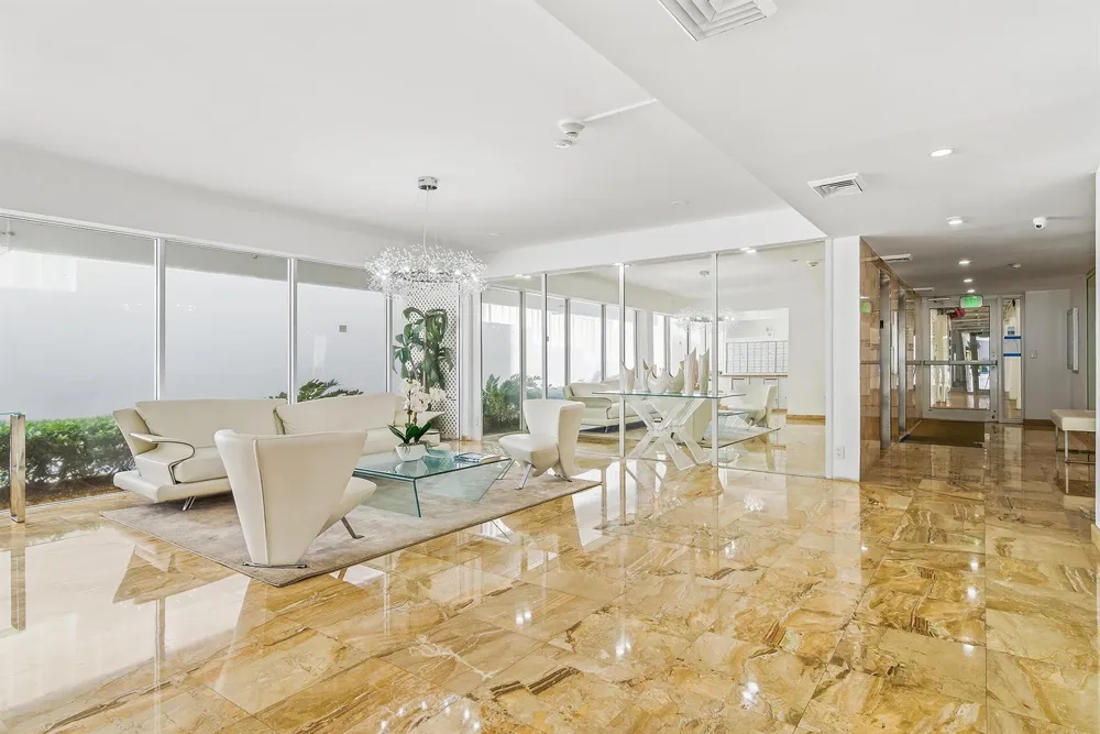 3580 S Ocean Boulevard #4c South Palm Beach, FL 33480