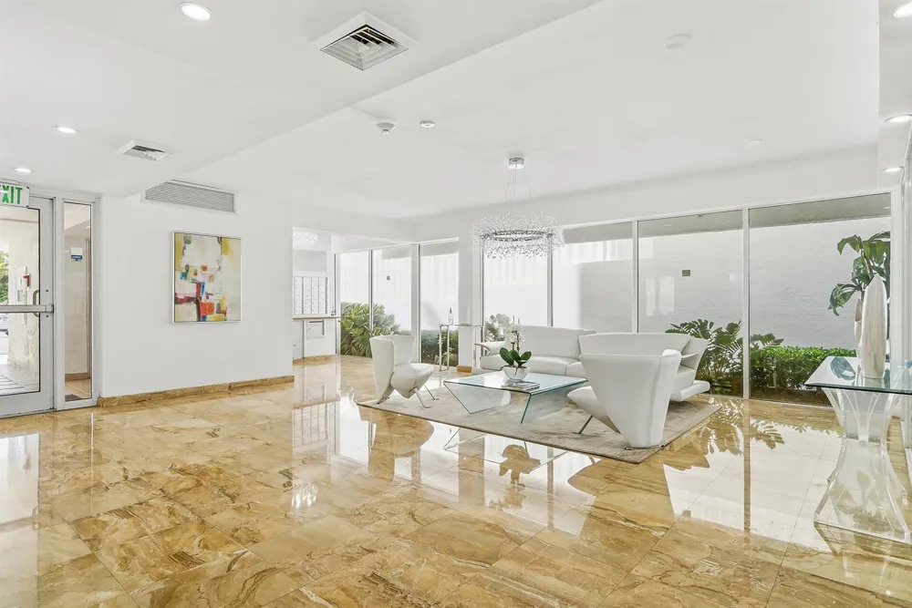 3580 S Ocean Boulevard #4c South Palm Beach, FL 33480